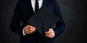 Executive Program czy MBA? Architektura rozwoju doświadczonego menedżera w czasach cyfrowej gospodarki